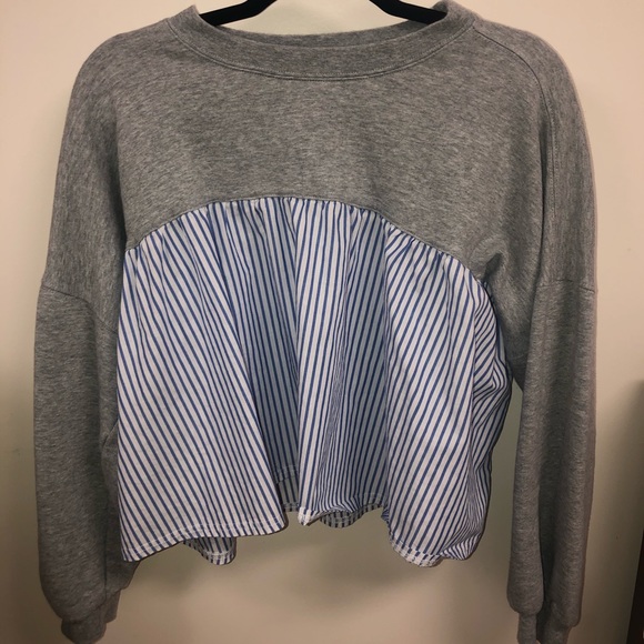 Grey and pin striped sweatshirt - Picture 4 of 4